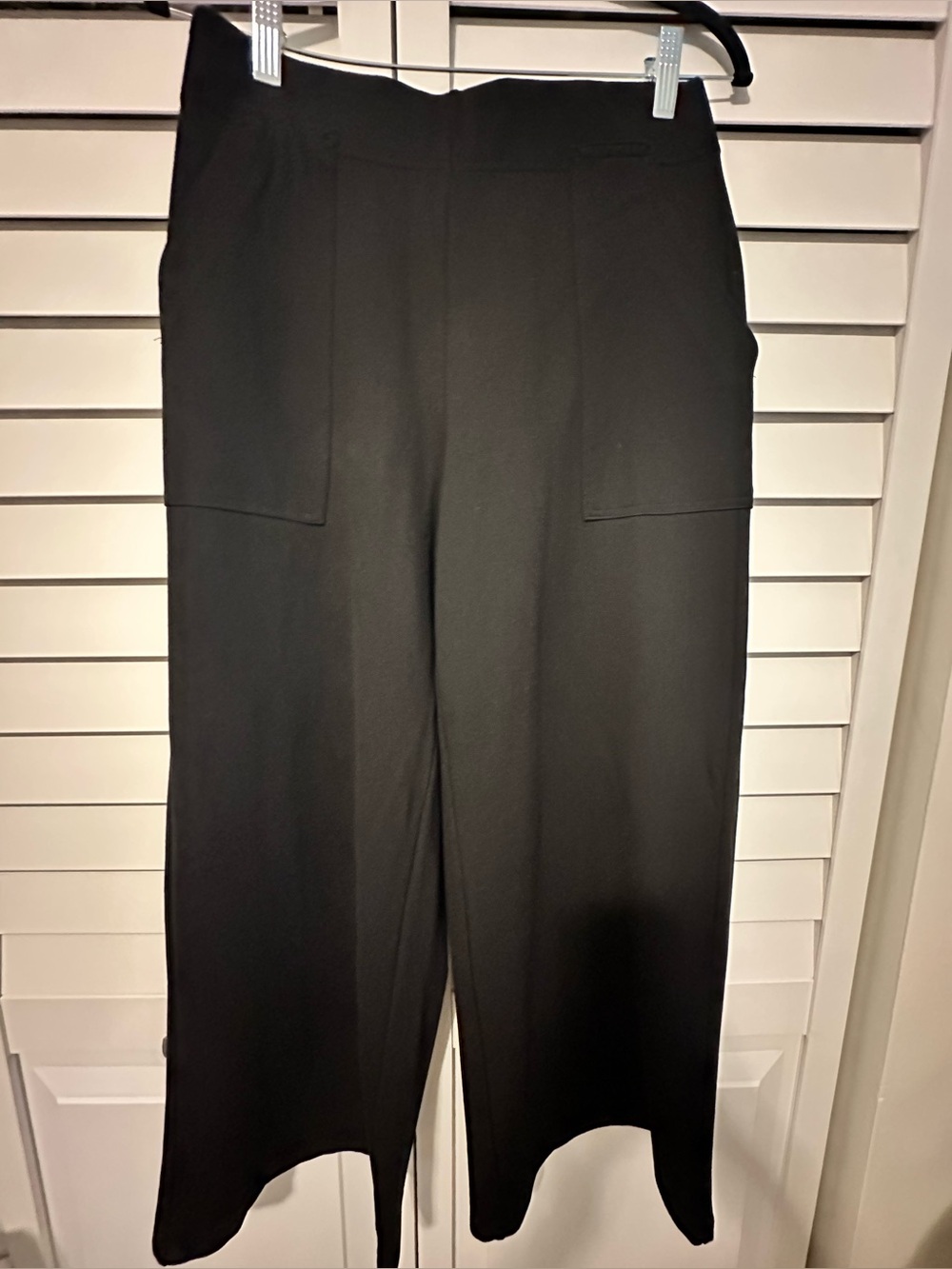 Max Studio Black Cropped Wide-Leg Trousers